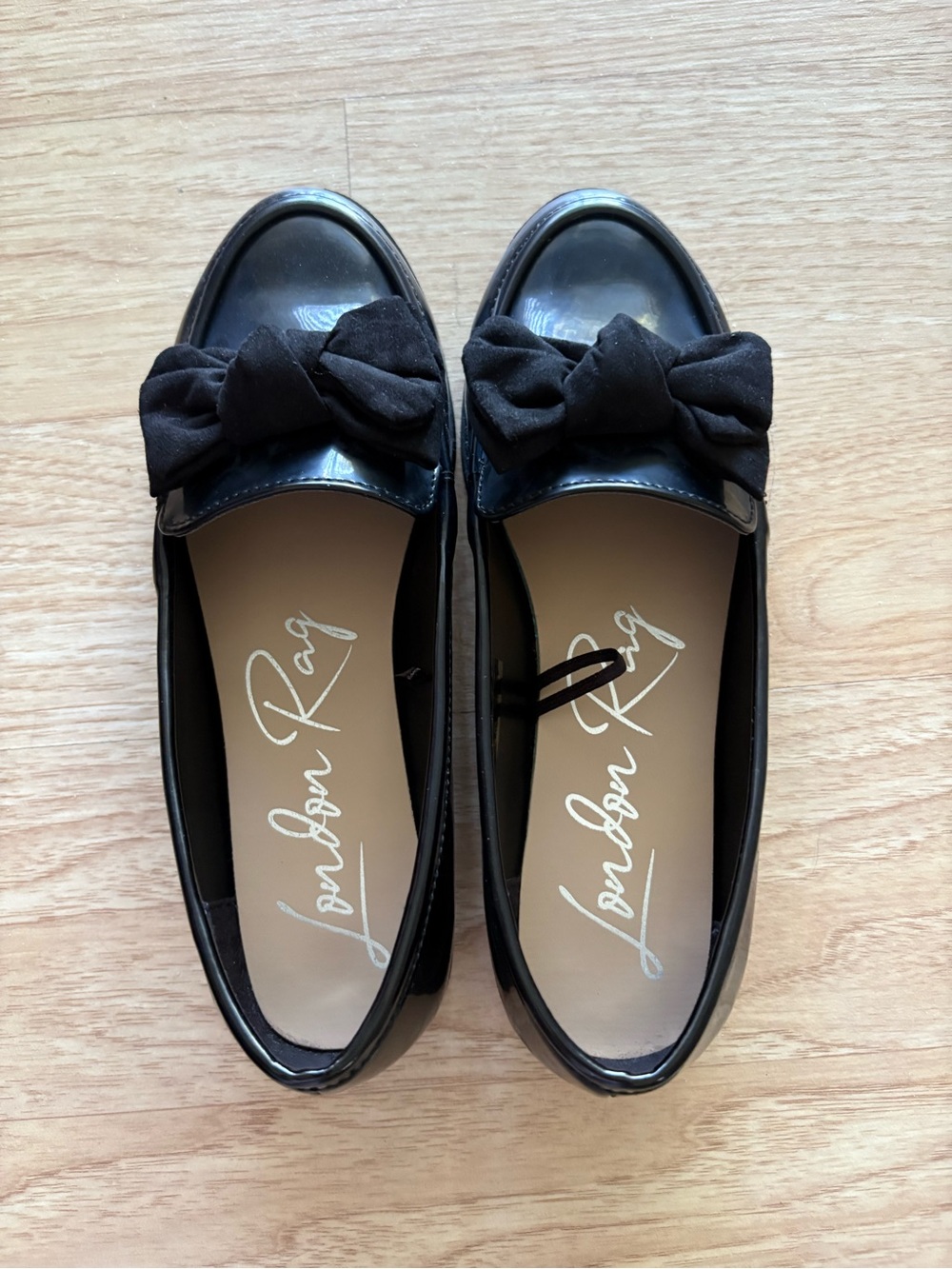 London Fog Black Patent Loafers with Bow Accent